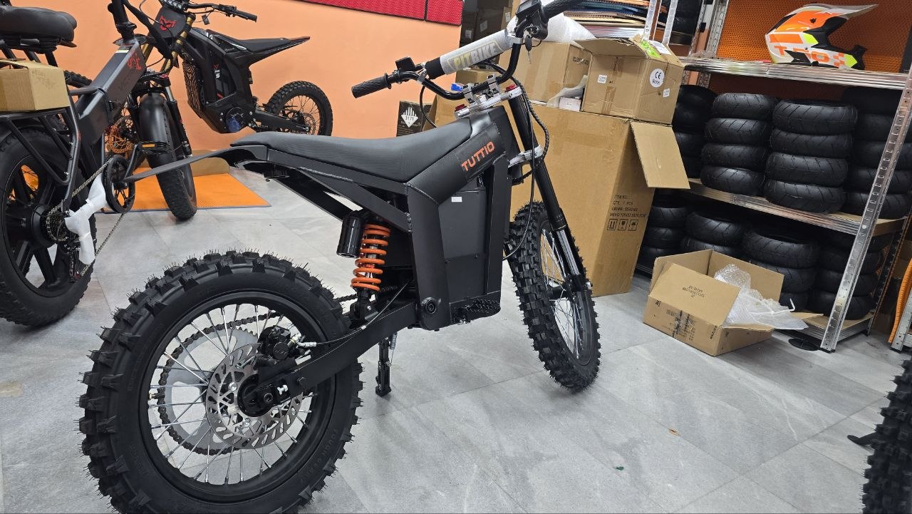 Tuttio Soleil01 SE Electric Dirt Bike Предна гума: 17"  Задна гума: 14"